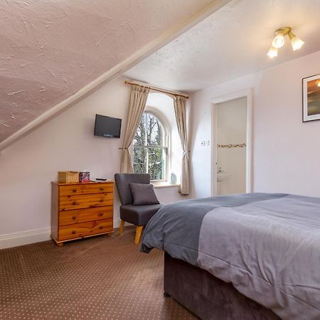 Elim House - Adults Only Otel Bowness-on-Windermere Oda fotoğraf