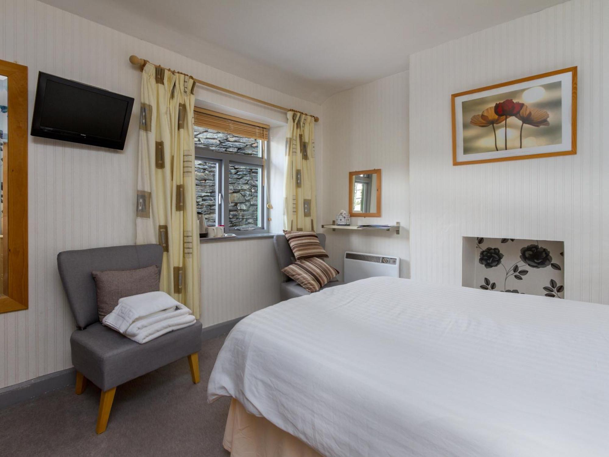 Elim House - Adults Only Otel Bowness-on-Windermere Oda fotoğraf