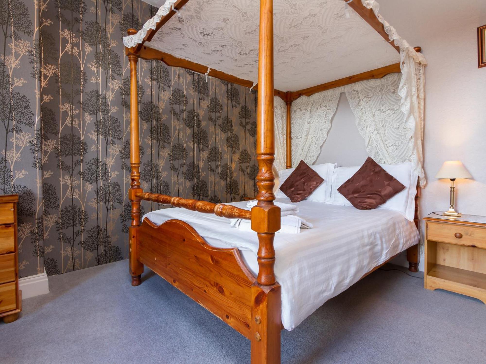 Elim House - Adults Only Otel Bowness-on-Windermere Oda fotoğraf